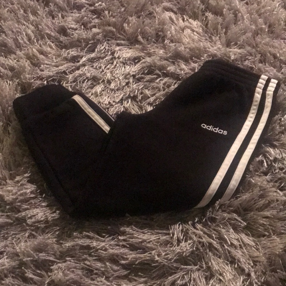 🌟Adidas Joggers🌟